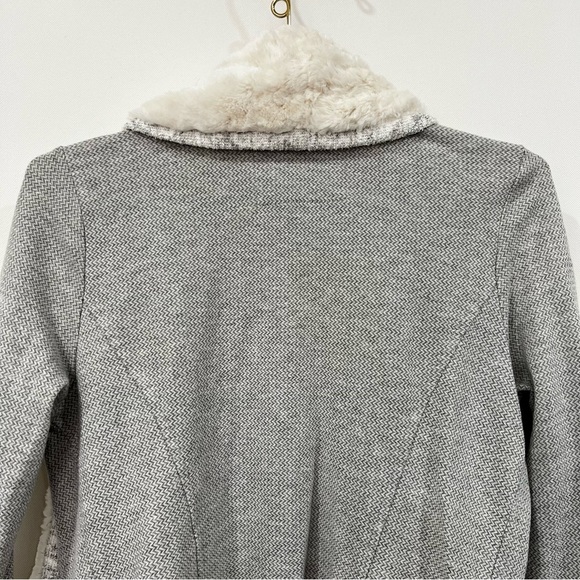 Anthropologie Ambrose Knit Jacket Gray Cream Cardigan Plush Collar Size Medium - Picture 6 of 10